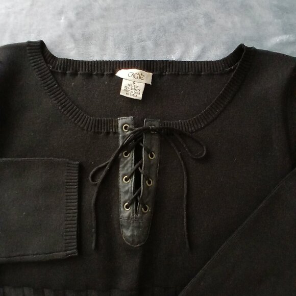 Black Cache Silk Knit with Leather Detail - Picture 4 of 7